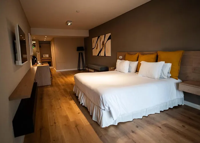 Feir\'S Park Hotel & Rooftop