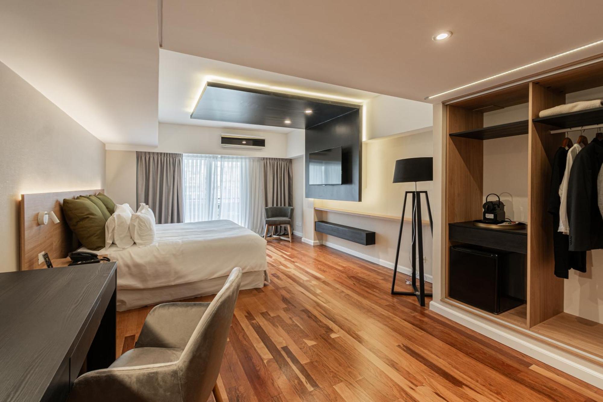 Hotel Feir's Park & Rooftop 5*